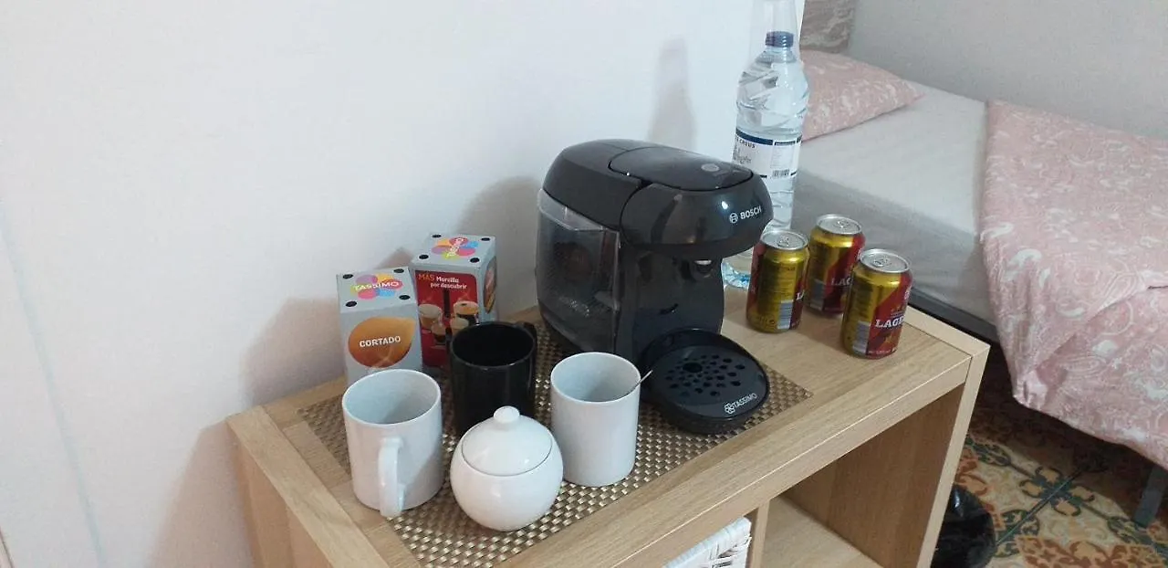 Break In Gothic Barcelona Hostal Hotel 2*,