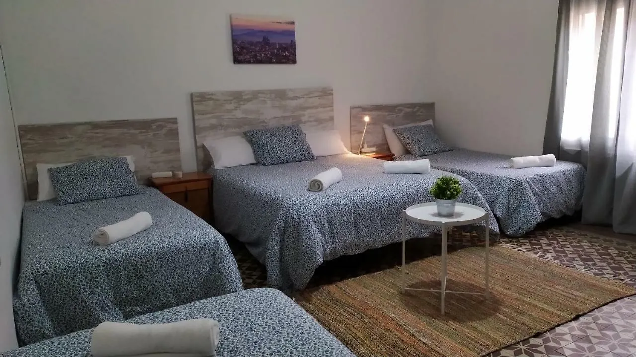 Break In Gothic Barcelona Hostal Hotell